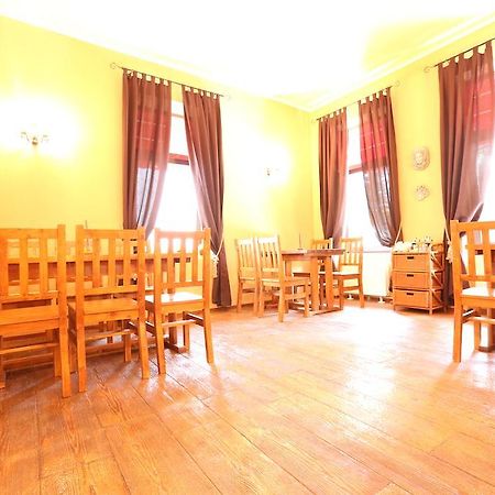 La Storia Guest House Piteşti Buitenkant foto